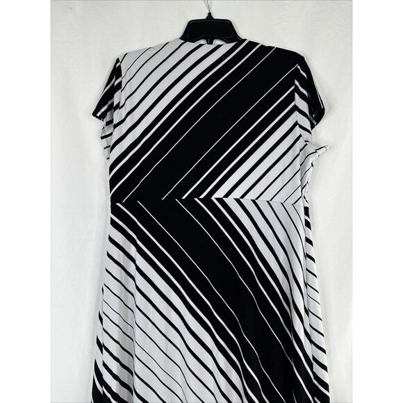 Chicos Maxi Dress Womens Size 2 Black White Striped Short Sleeve Stretch - Picture 7 of 13